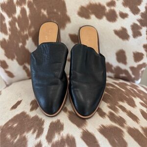 Crown Vintage Black and Tan Mules